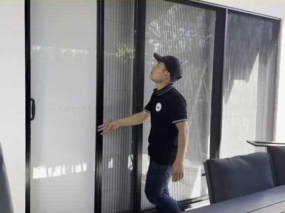 Retractable Screen
